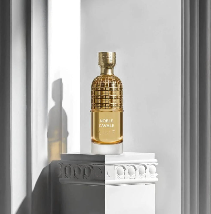 نوبل كفالي Noble Cavalli – عطر فاخر للجنسين بنفحات التوت الأسود والمسك